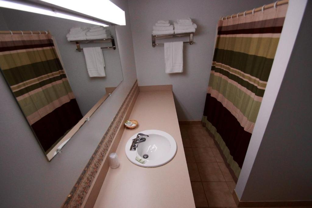 Birds Nest Motel Скеніетлес Екстер'єр фото